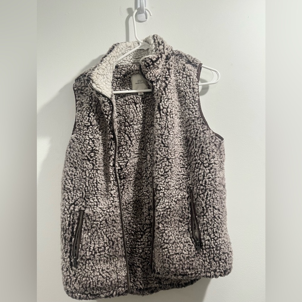 Women’s Sherpa vest